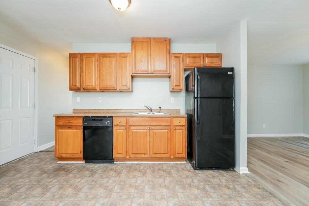 3213 Kings Glen Dr - Photo 7 of 17