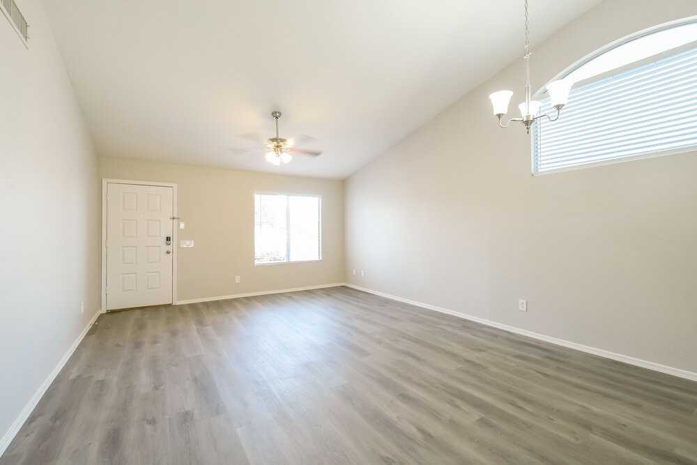 3725 W Cat Balue Dr - Photo 4 of 16
