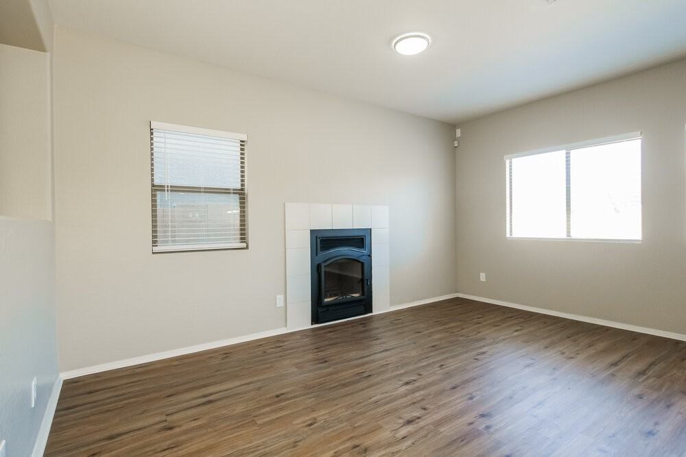 9313 S 35th Dr - Photo 6 of 17