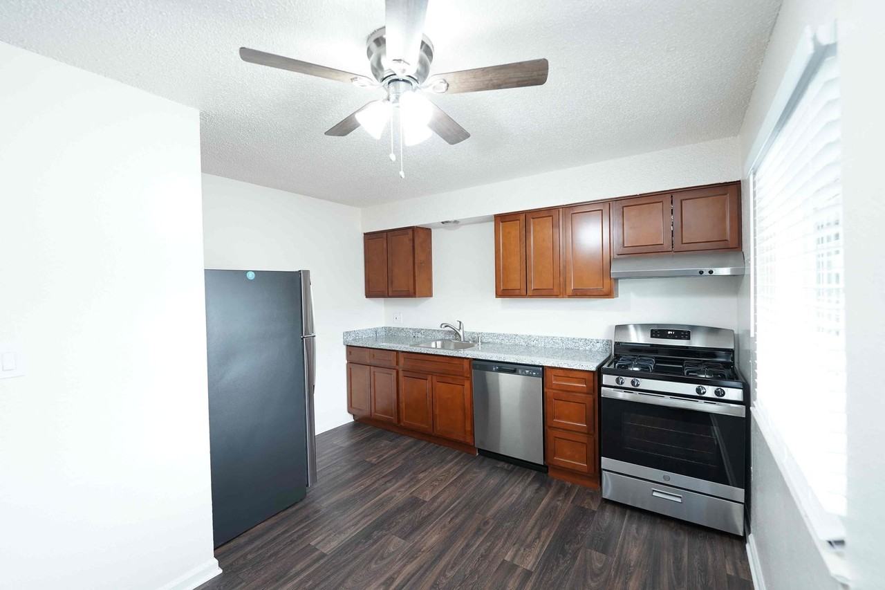 Stonebrook - Photo 6 of 20