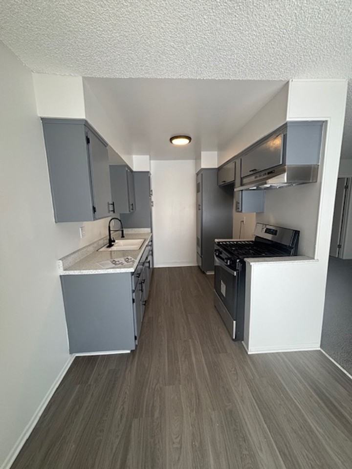 Come see your new home in this hidden oasis - Photo 4 of 43