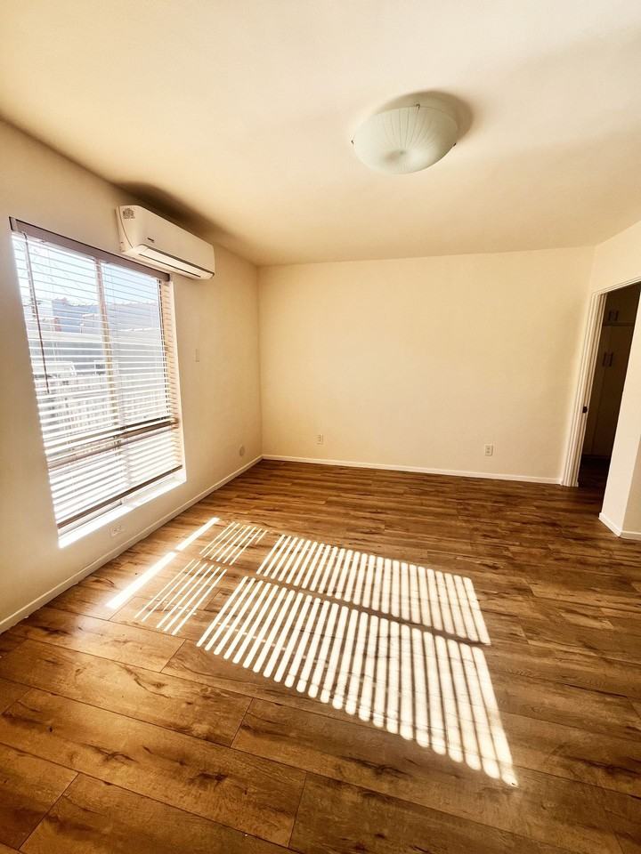 Limited Time Offer: ONE MONTH FREE! Charming 2 - Photo 2 of 10