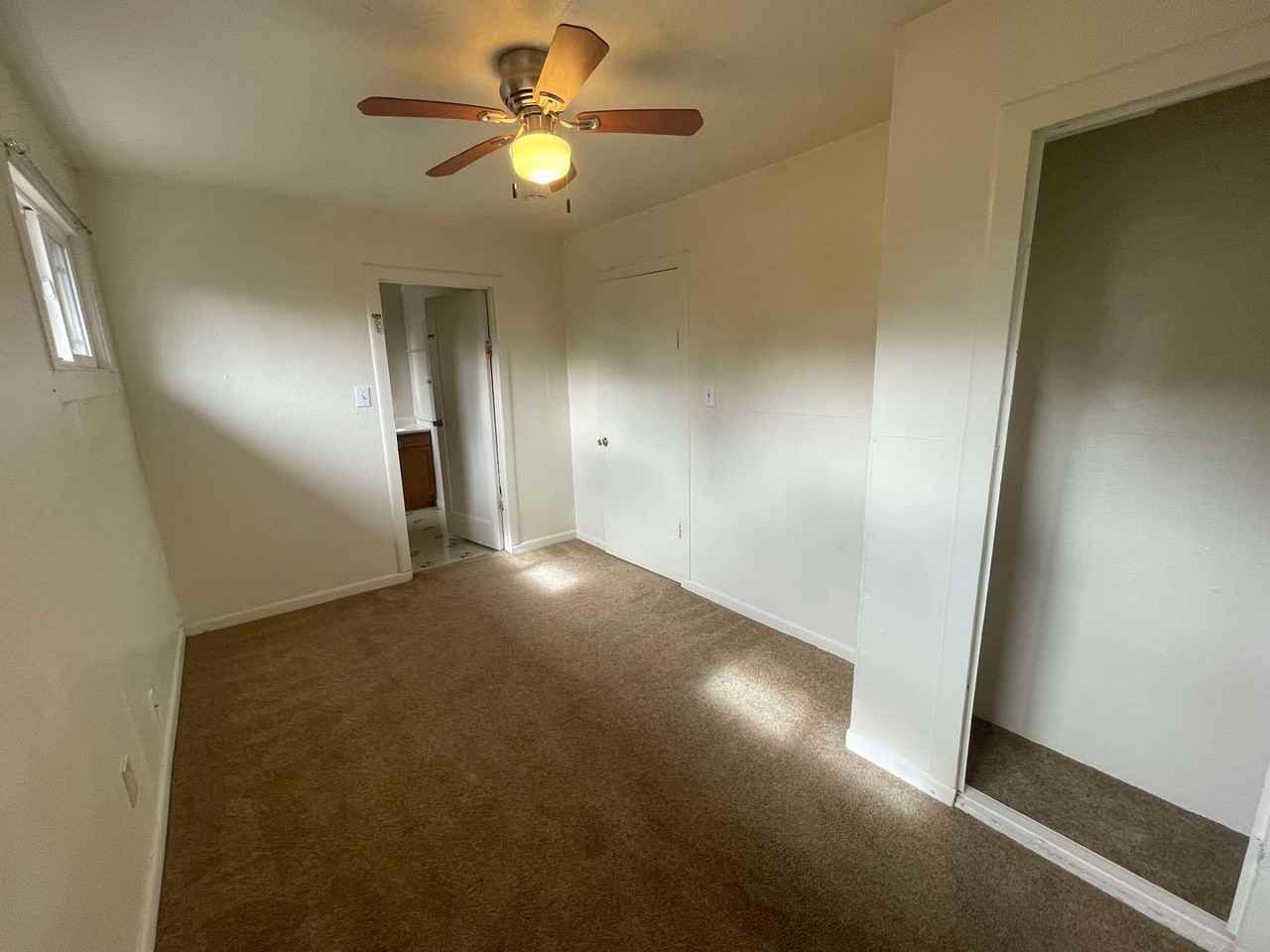 724 Hazel St - Photo 4 of 11