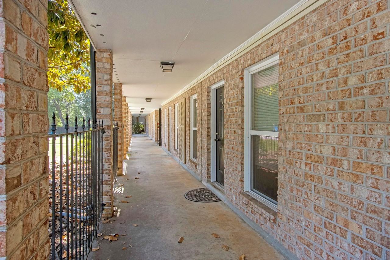 Welcome to Hickory Ridge Apartments! - Photo 5 of 13