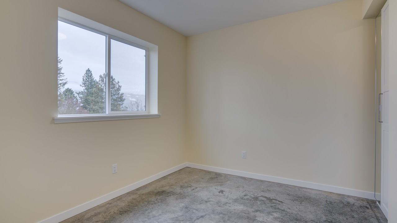 114 Birch Cres #3 - Photo 7 of 8