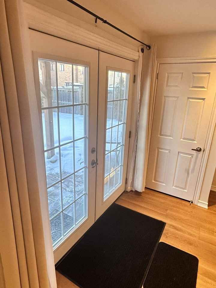 2065 McFadden Street #BSMT - Photo 2 of 31