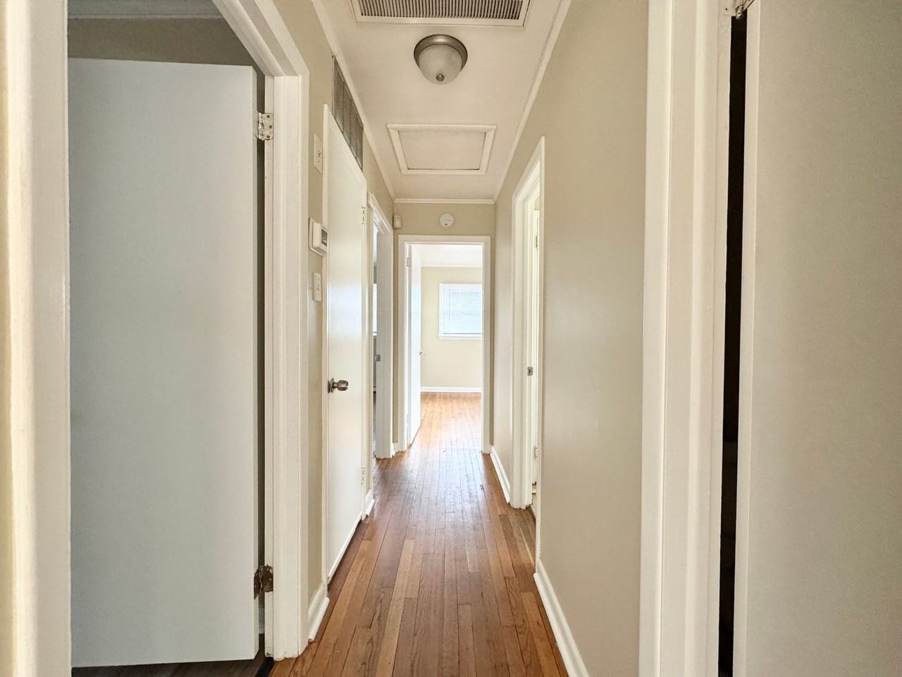 2902 Holmes Rd - Photo 5 of 7