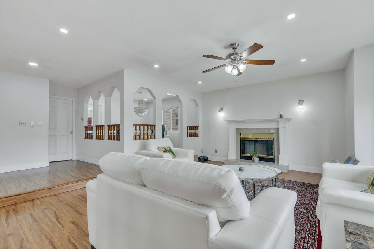 12474 90A Avenue - Photo 6 of 17