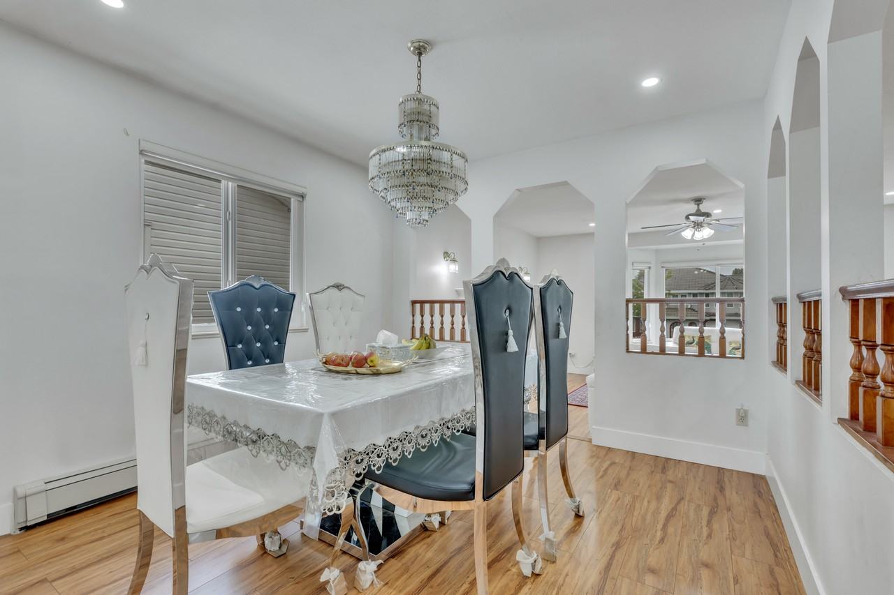 12474 90A Avenue - Photo 4 of 17