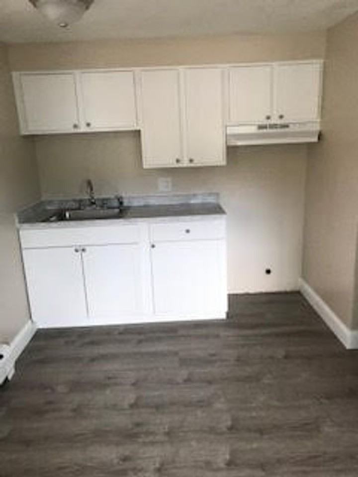 State Street Village - Photo 2 of 23