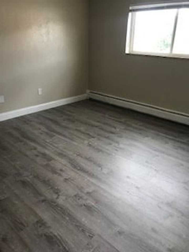 State Street Village - Photo 6 of 23