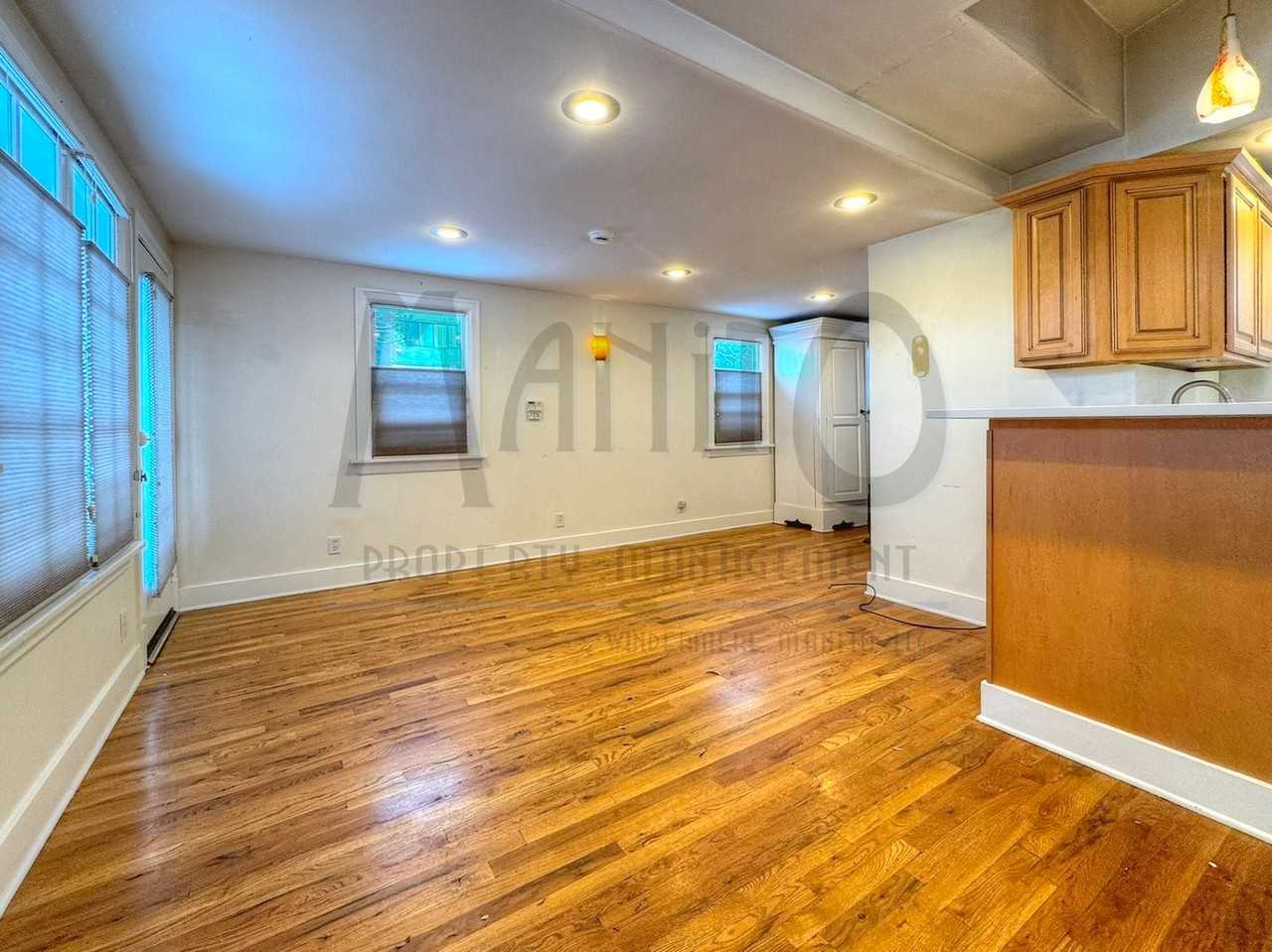 1623 W 1st Ave - Photo 5 of 12