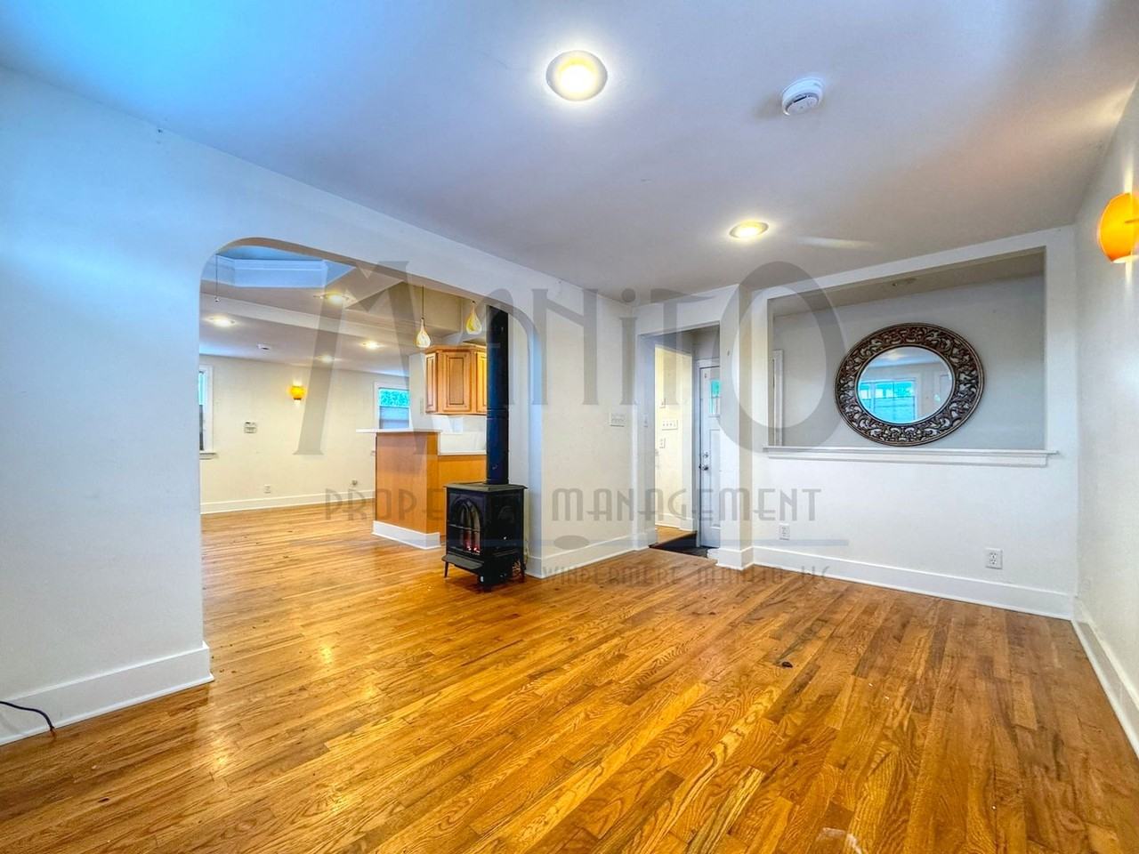 1623 W 1st Ave - Photo 6 of 12