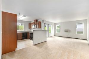 featured image of 300 E 9th Ave