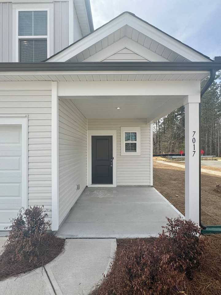 7017 Bermuda Woods Rd - Photo 3 of 34