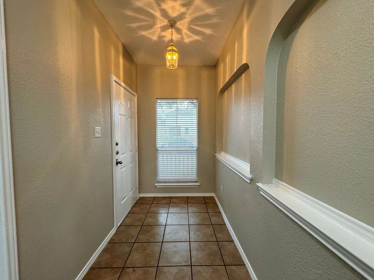 544 Hogan - Photo 2 of 46