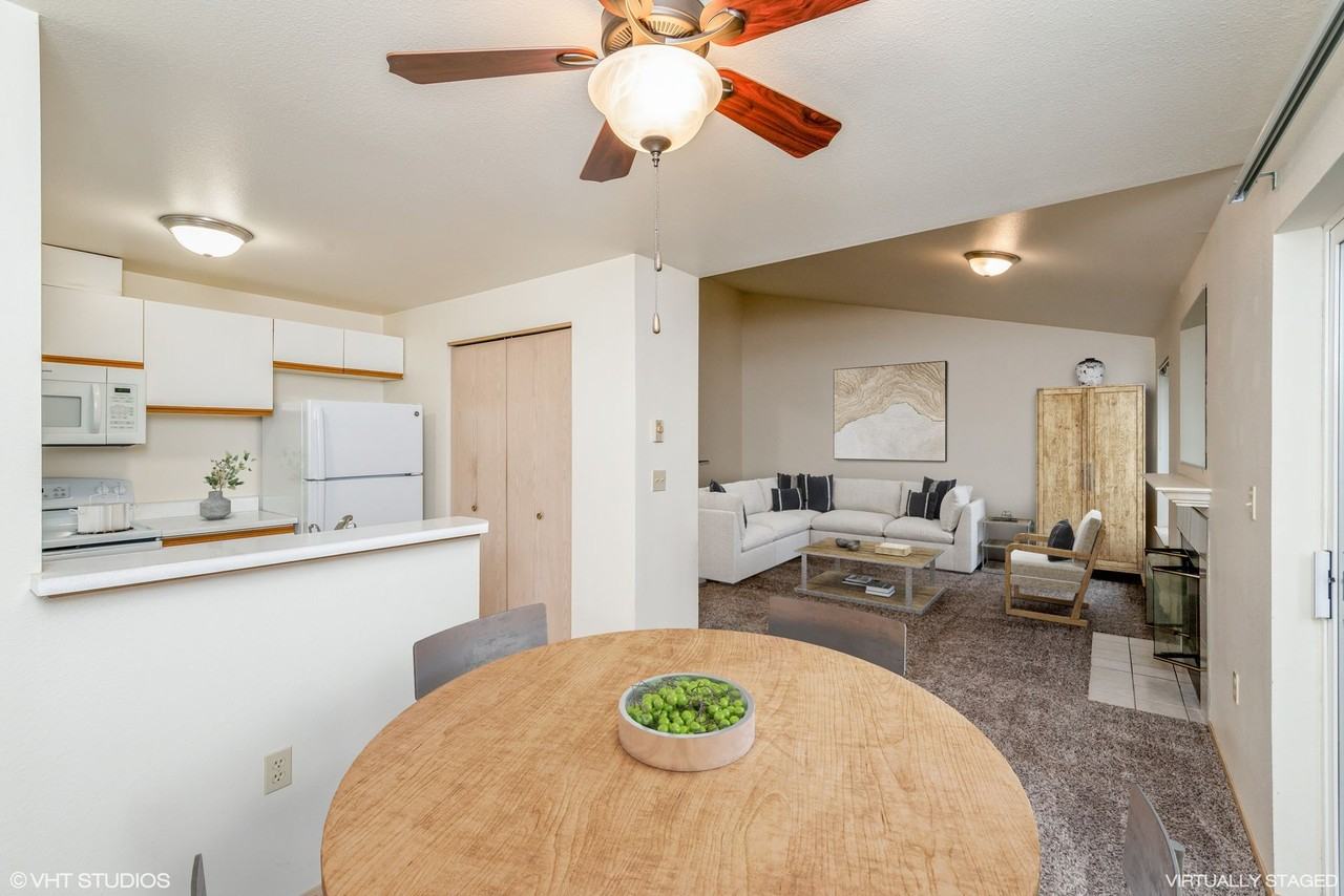 Landis Pointe - Photo 7 of 11
