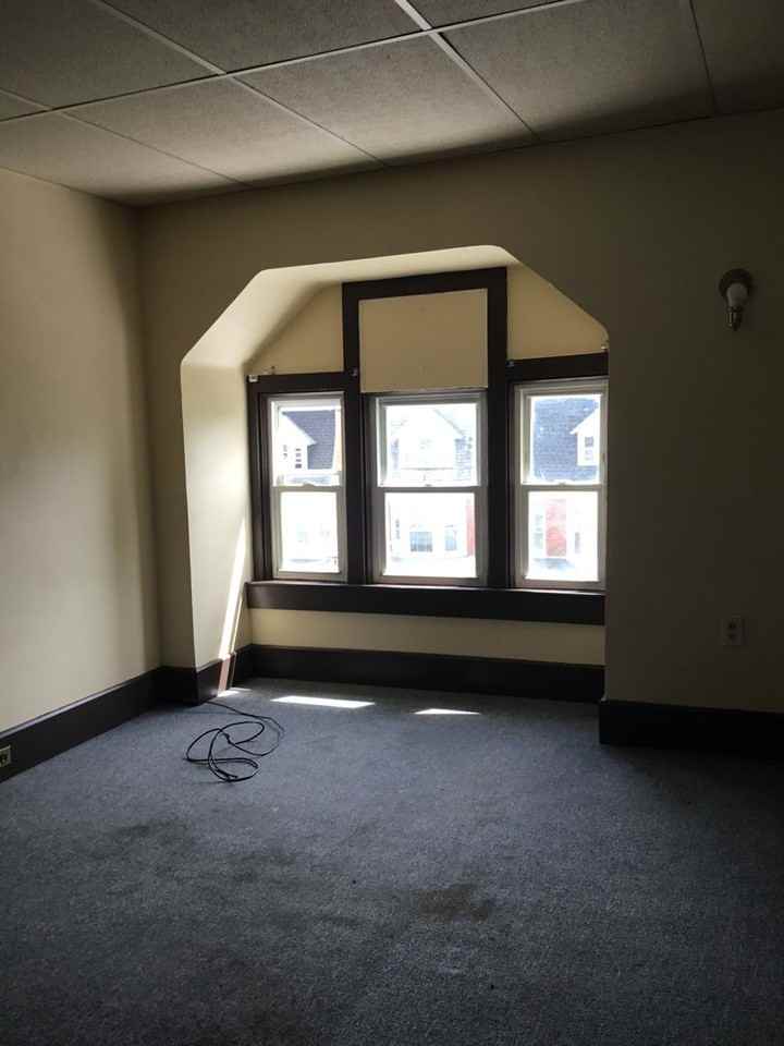 651 Pennsylvania Ave - Photo 4 of 15