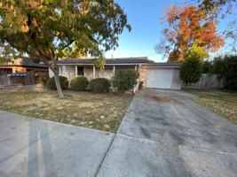 featured image of 101,103,105,107,109,111 E. CANAL DR