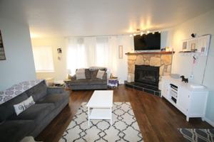 featured image of 315 Krane Dr #1