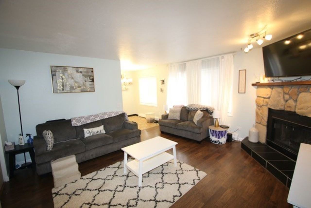 315 Krane Dr #1 - Photo 2 of 13