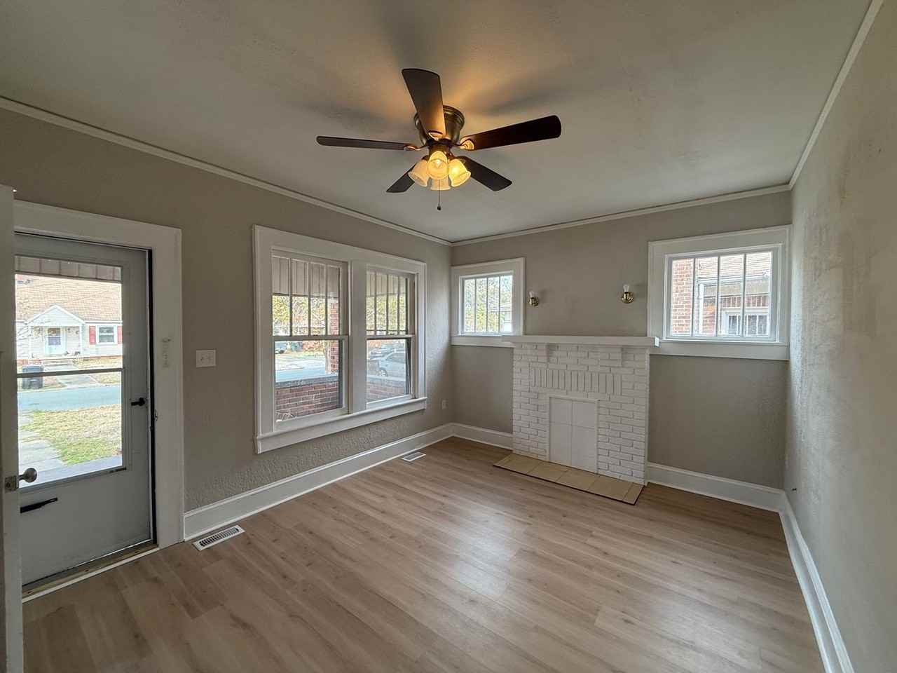 113 Highland Ave - Photo 6 of 19