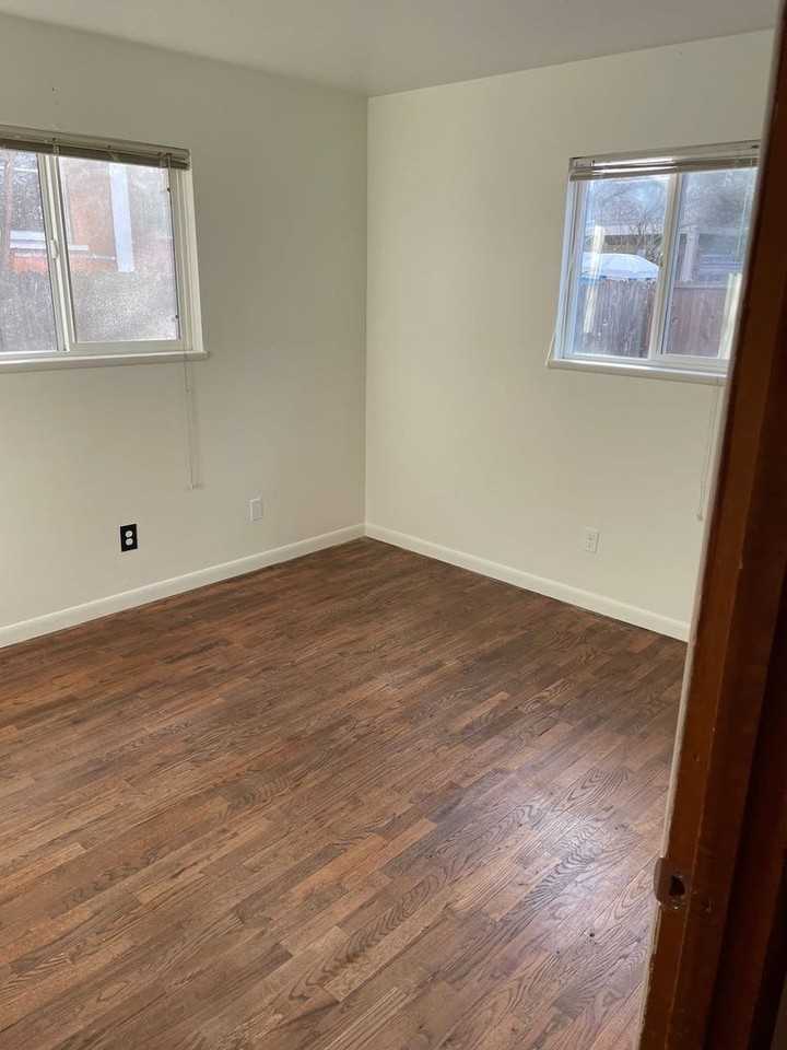 4911 Ne 27th Ave - Photo 3 of 17