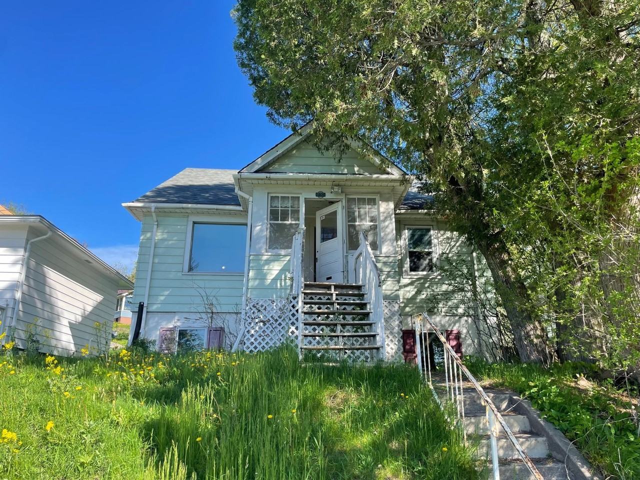 707 E Skyline Pkwy - Photo 2 of 34