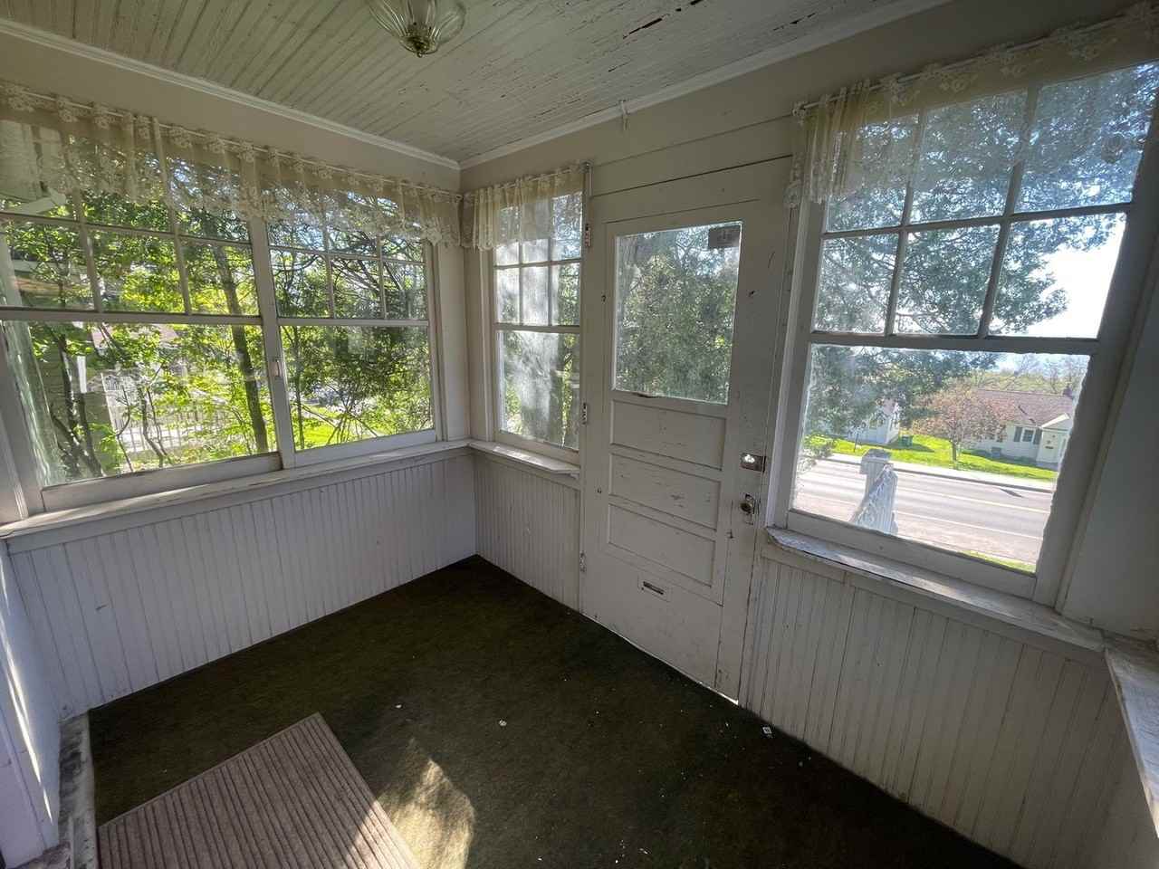 707 E Skyline Pkwy - Photo 4 of 34