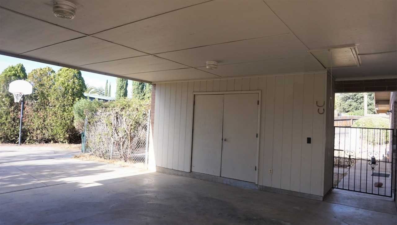 1780 Driftwood Cir - Photo 5 of 50