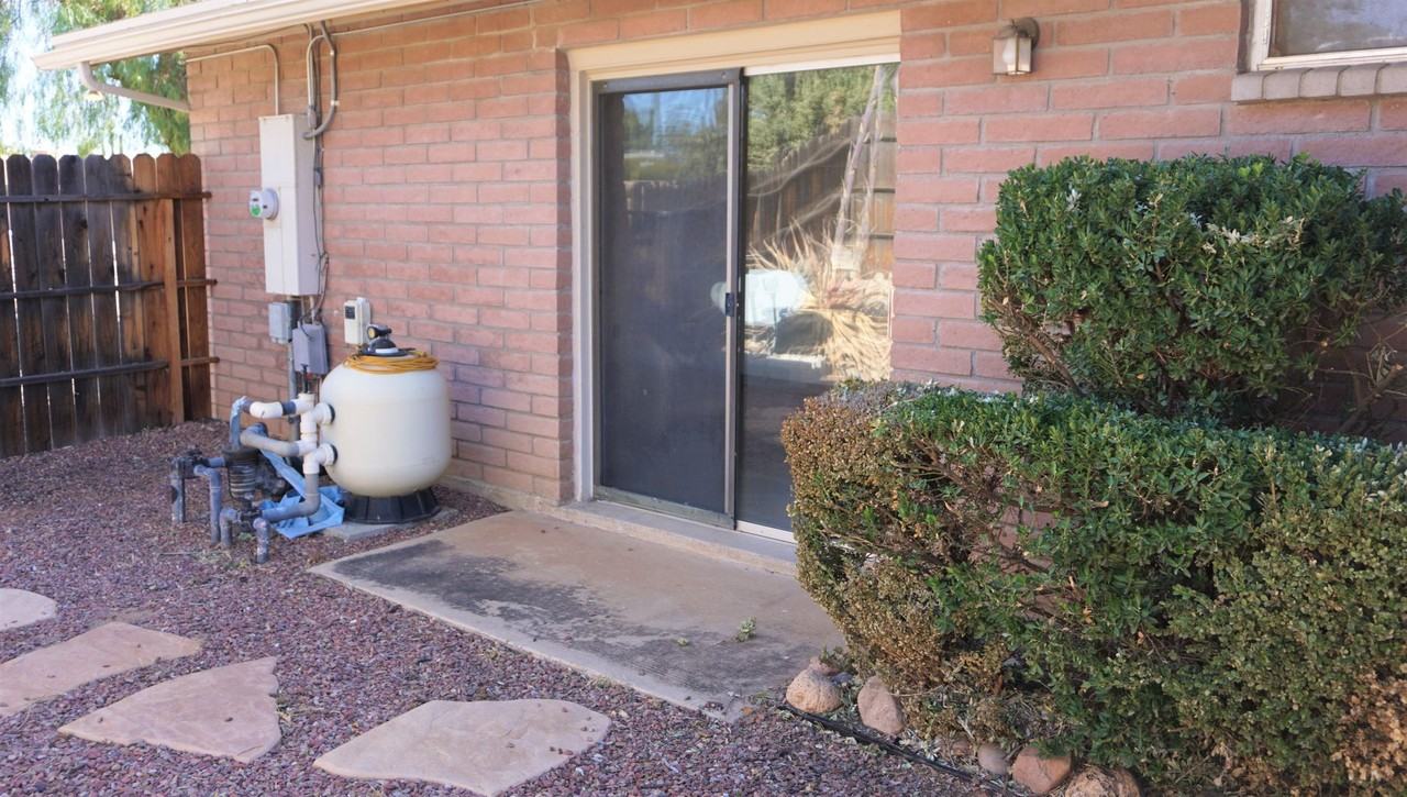 1780 Driftwood Cir - Photo 6 of 50