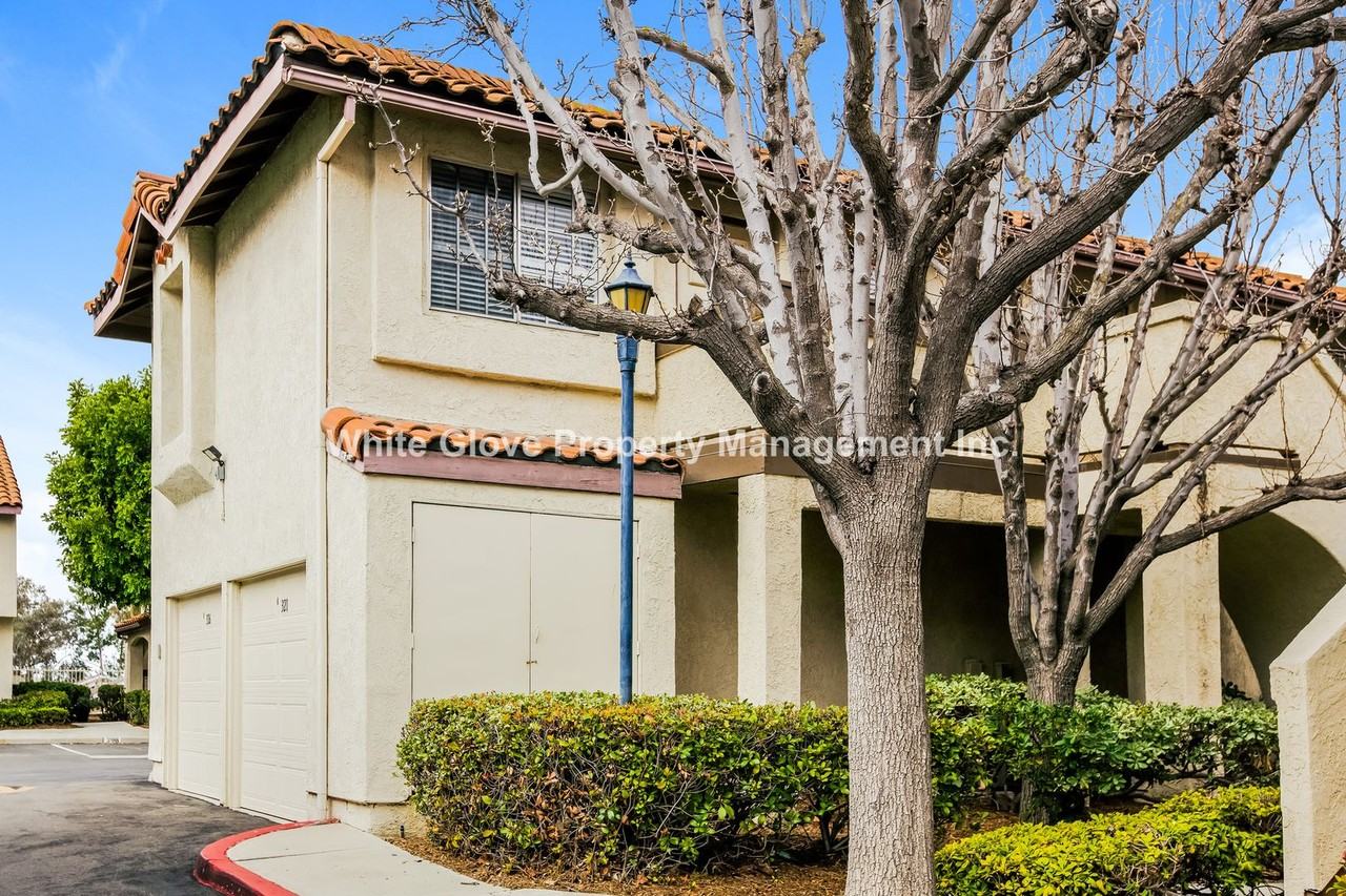 23321 La Crescenta - Photo 3 of 14