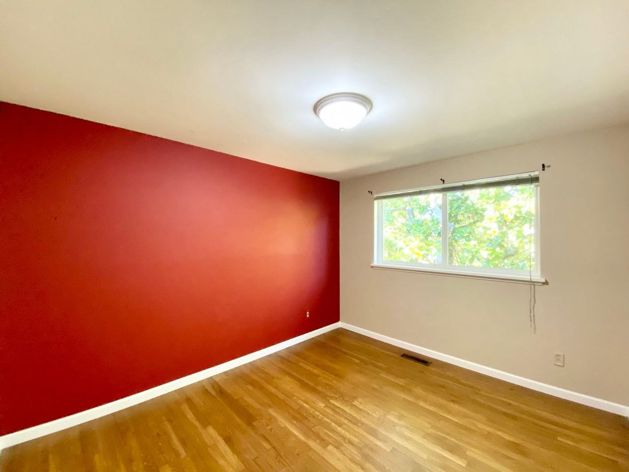 15401 Ne 3rd Pl - Photo 7 of 21