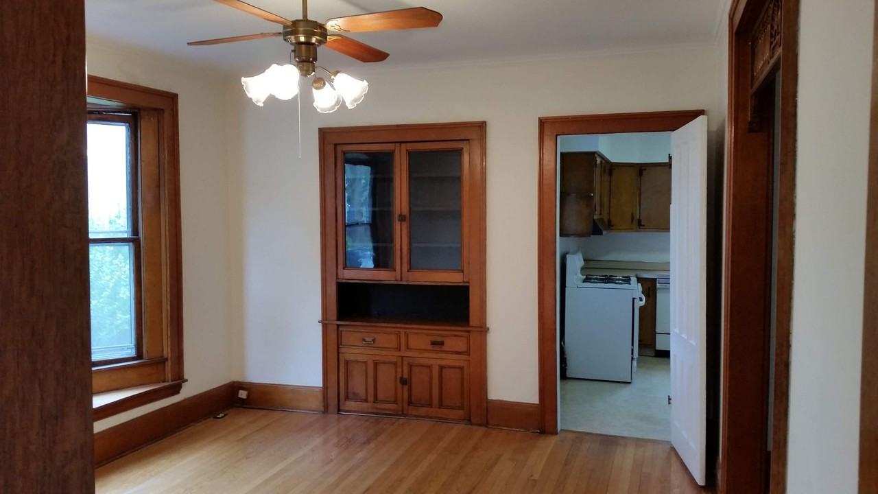 116 Trinity Pl - Photo 5 of 12