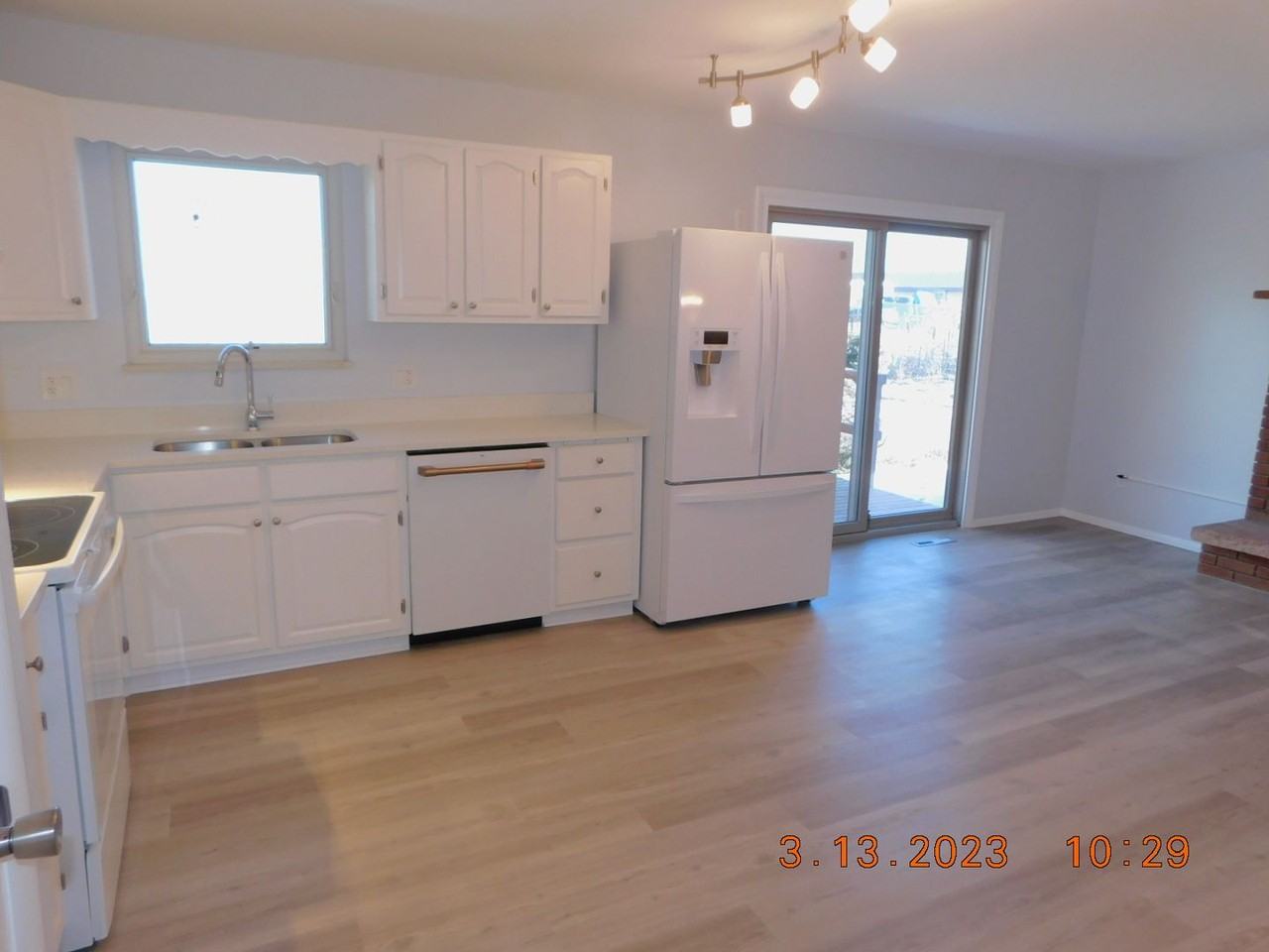 15717 W 2nd Ave - Photo 2 of 26