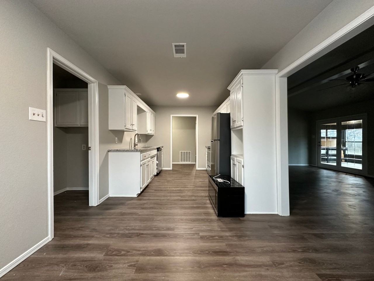1 Brentwood Cir - Photo 2 of 22