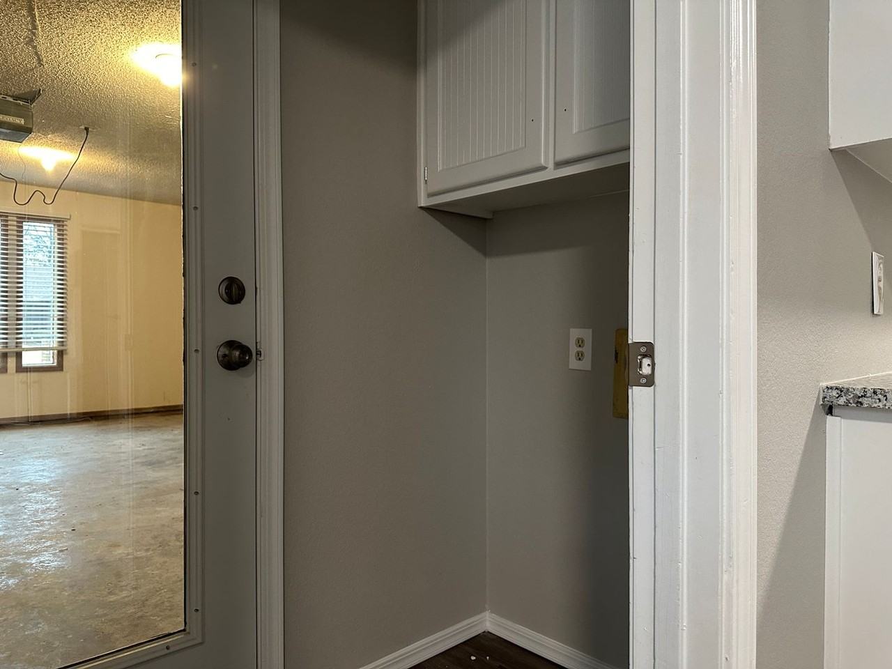 1 Brentwood Cir - Photo 3 of 22