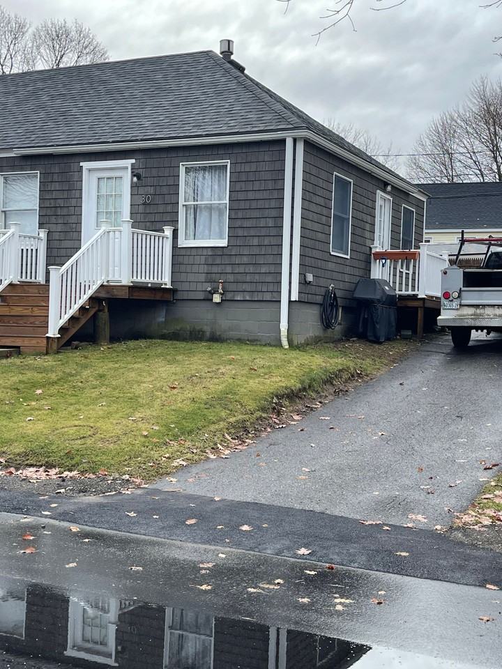 30-32 Dismukes Street - Photo 3 of 3