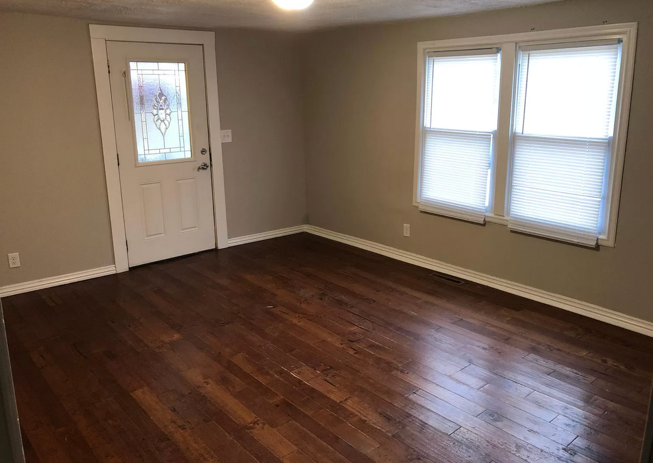 3214 W Lombard St - Photo 3 of 12