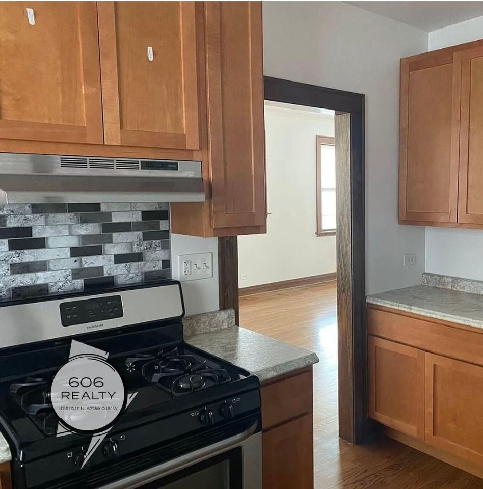 Beautiful Berwyn Apartments on Maple! - Photo 2 of 23