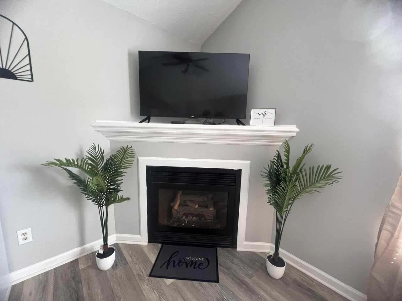 2503 East St - Photo 3 of 31