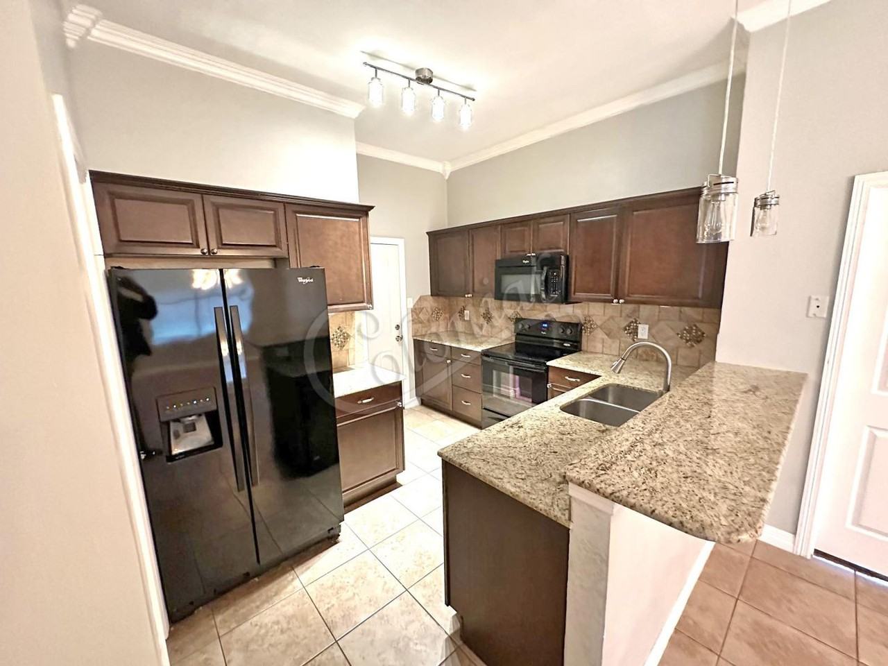 5010 James Loop - Photo 5 of 18