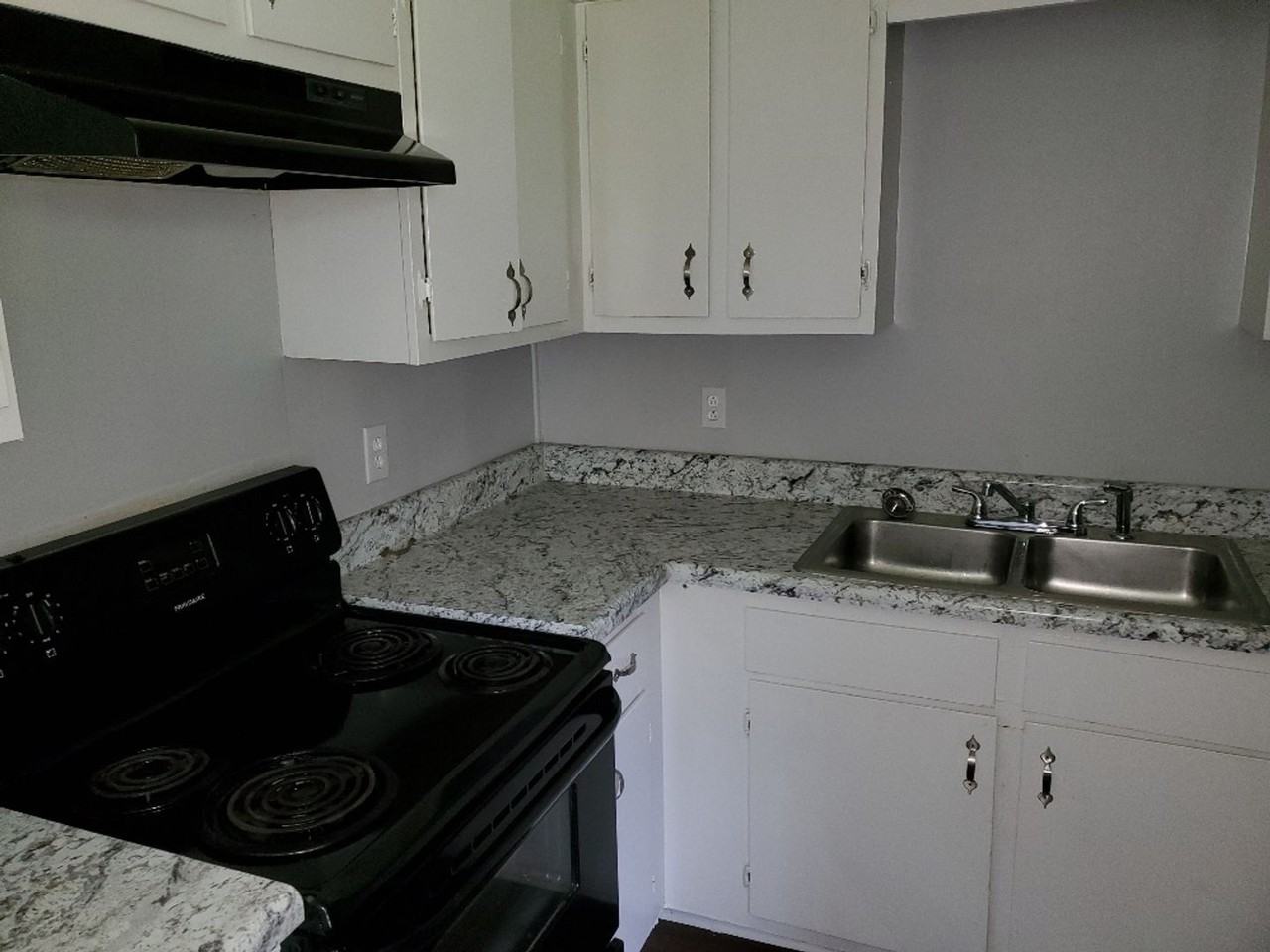 817C Ridge Rd - Photo 3 of 10