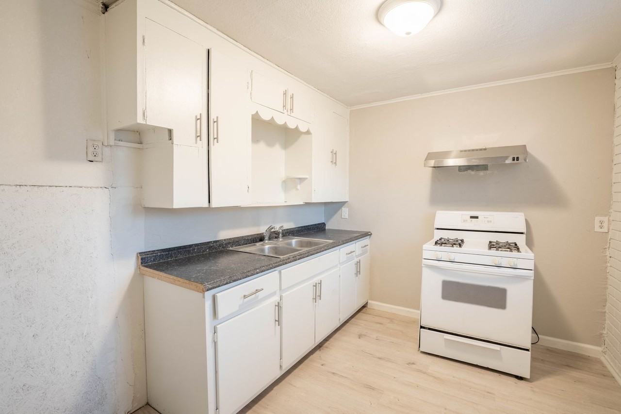 414 S 69th East Ave - Photo 6 of 10