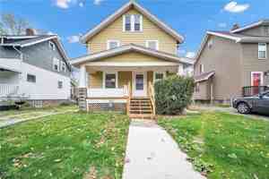 featured image of 412 W 28th St