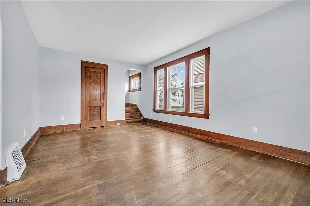 412 W 28th St - Photo 3 of 15
