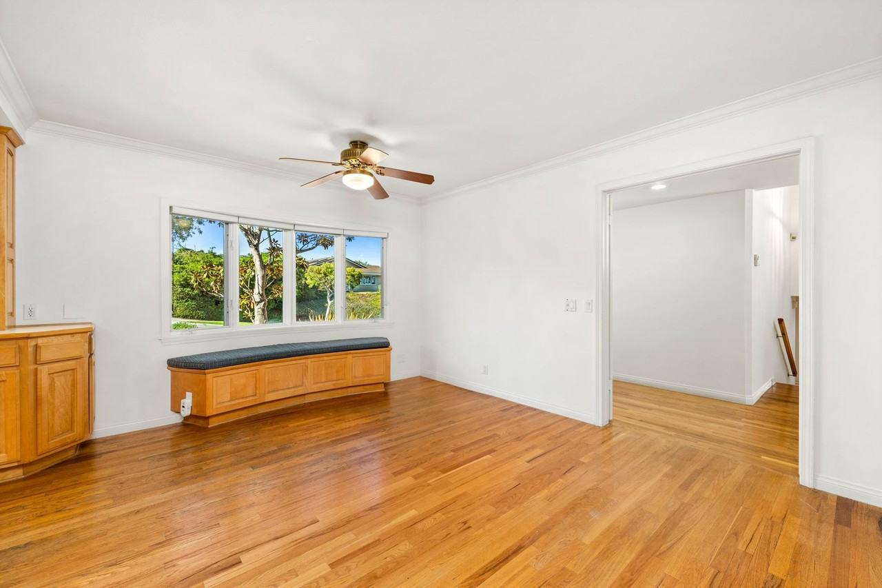 732 Bison Ave - Photo 3 of 33