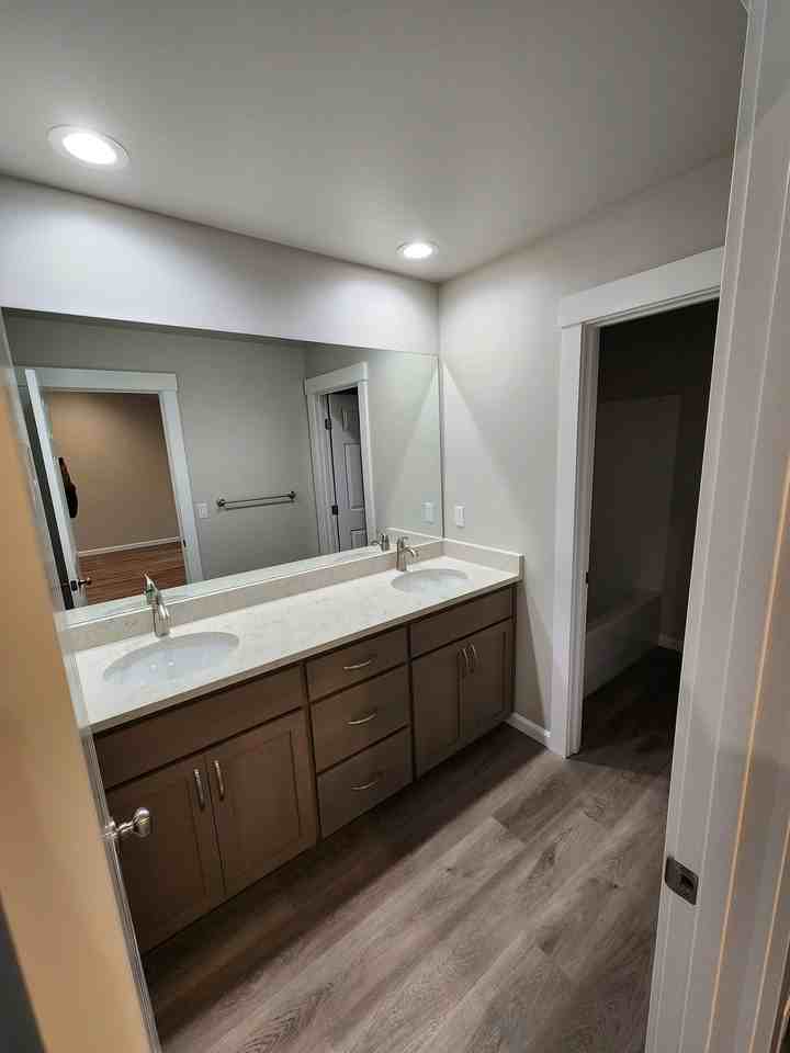 "Spacious 3 - Photo 5 of 13