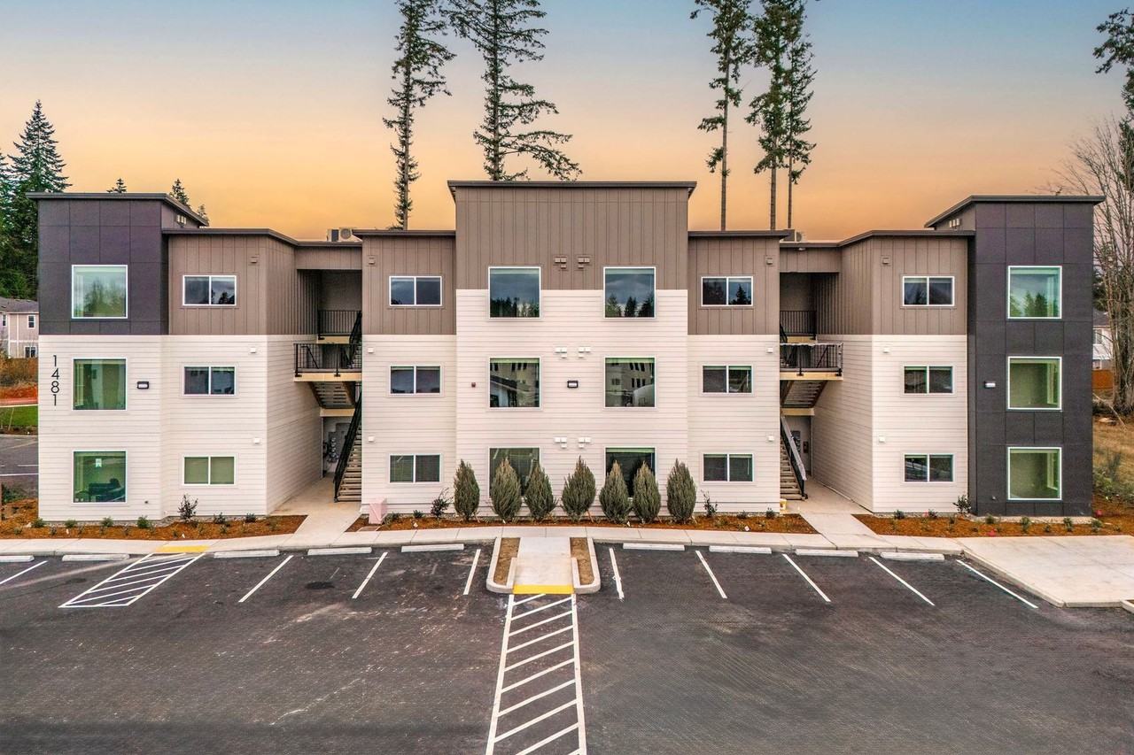 Blueberry Apartments - Photo 2 of 48