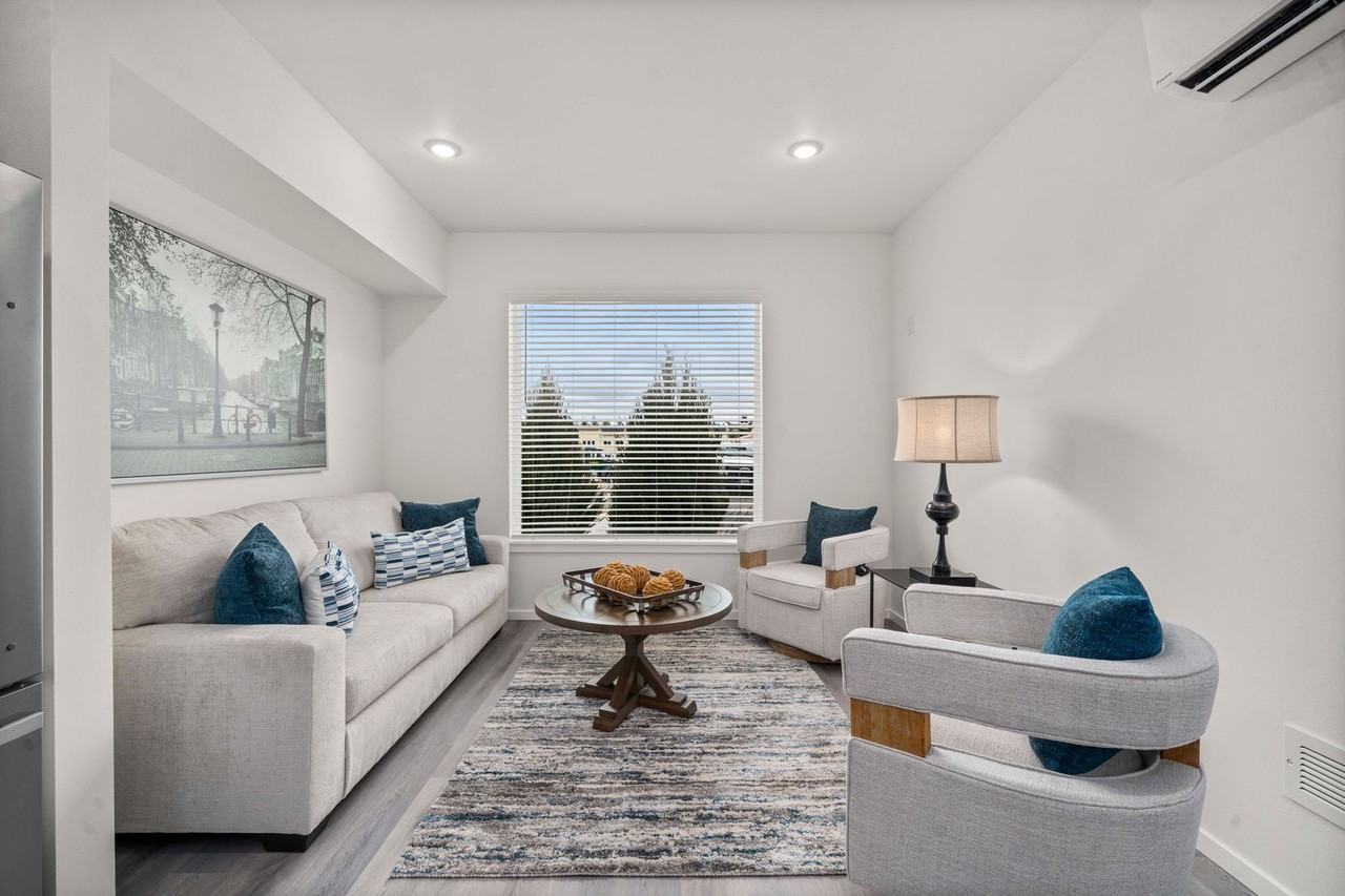 Blueberry Apartments - Photo 4 of 48